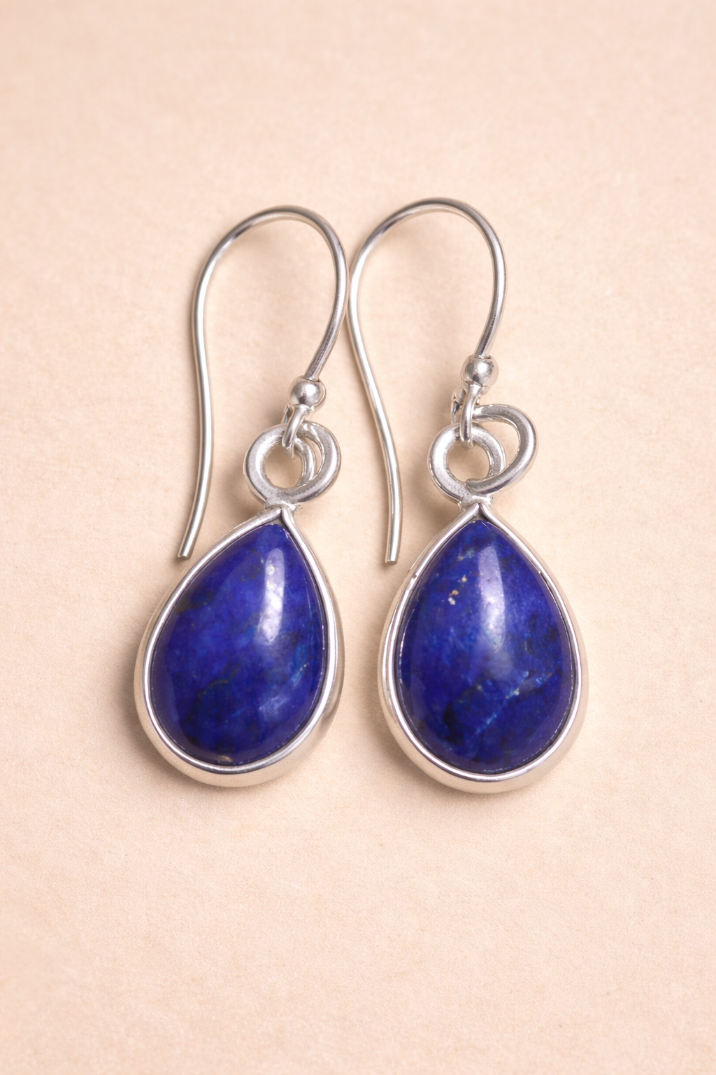 Pendientes “Gota Sagrada” – Piedra natural y Plata