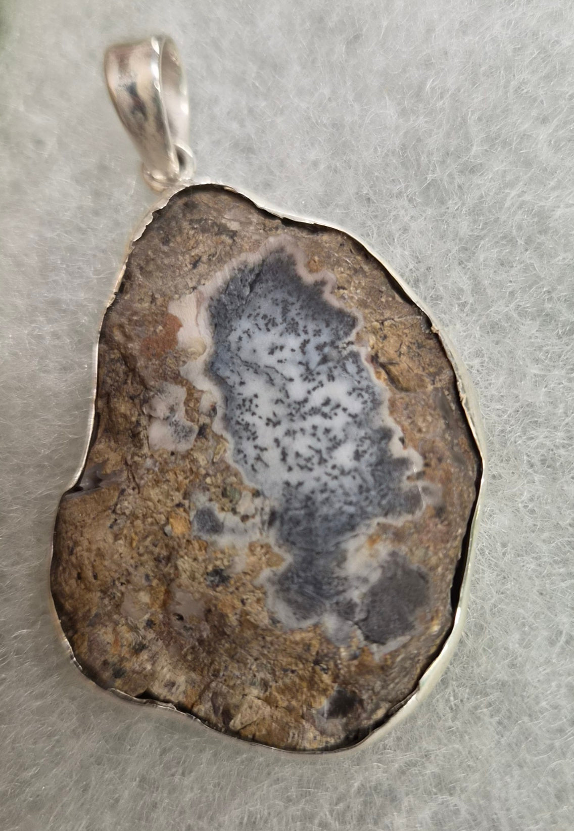 Colgante Merlinita Tallada · Tu Intuición Sabe · Plata 925