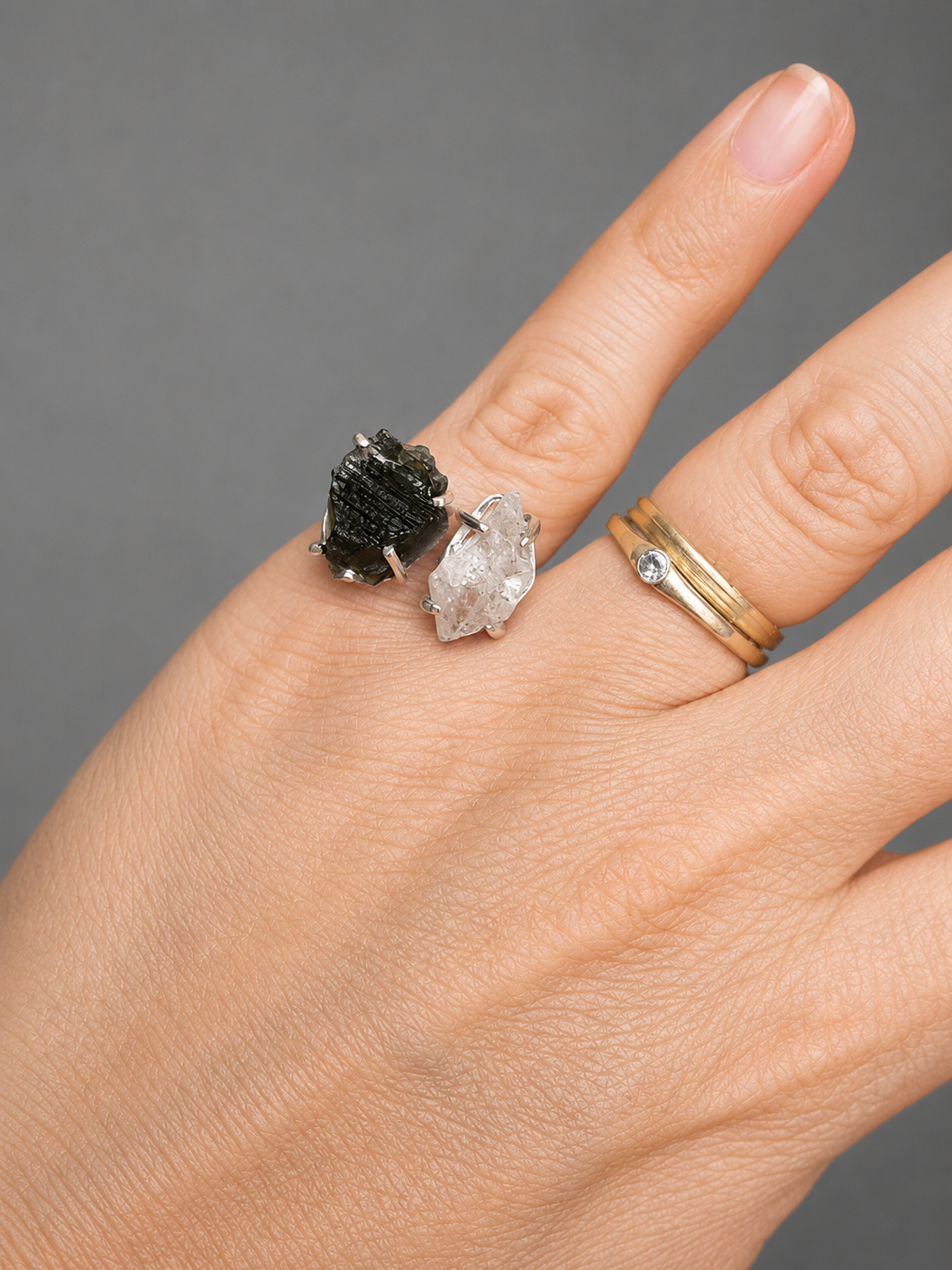 ANILLO SALTO CUÁNTICO
Moldavita y Herkimer Ajustable