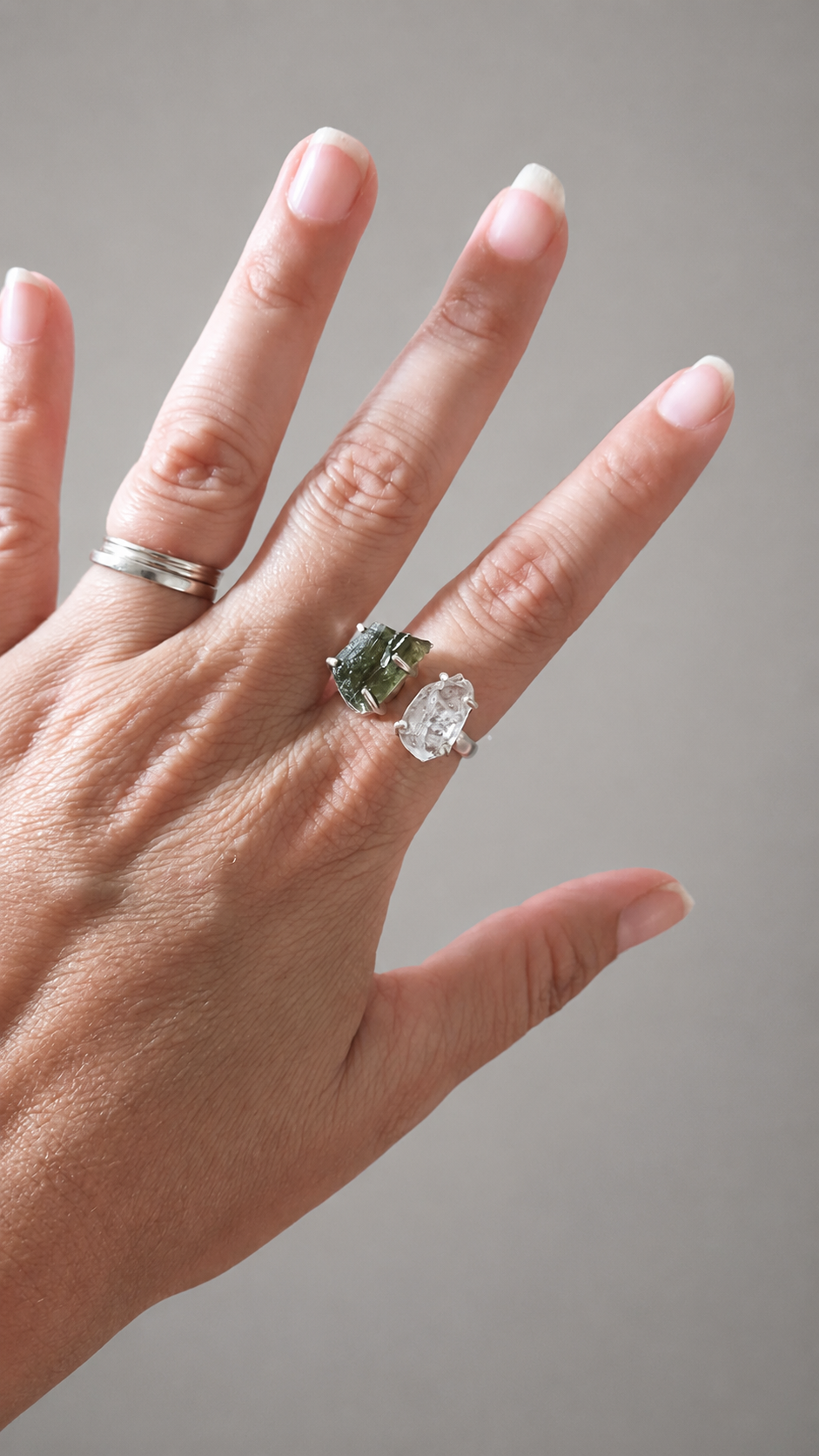 Anillo "Consciencia Estelar" Moldavita con Herkimer Plata 925