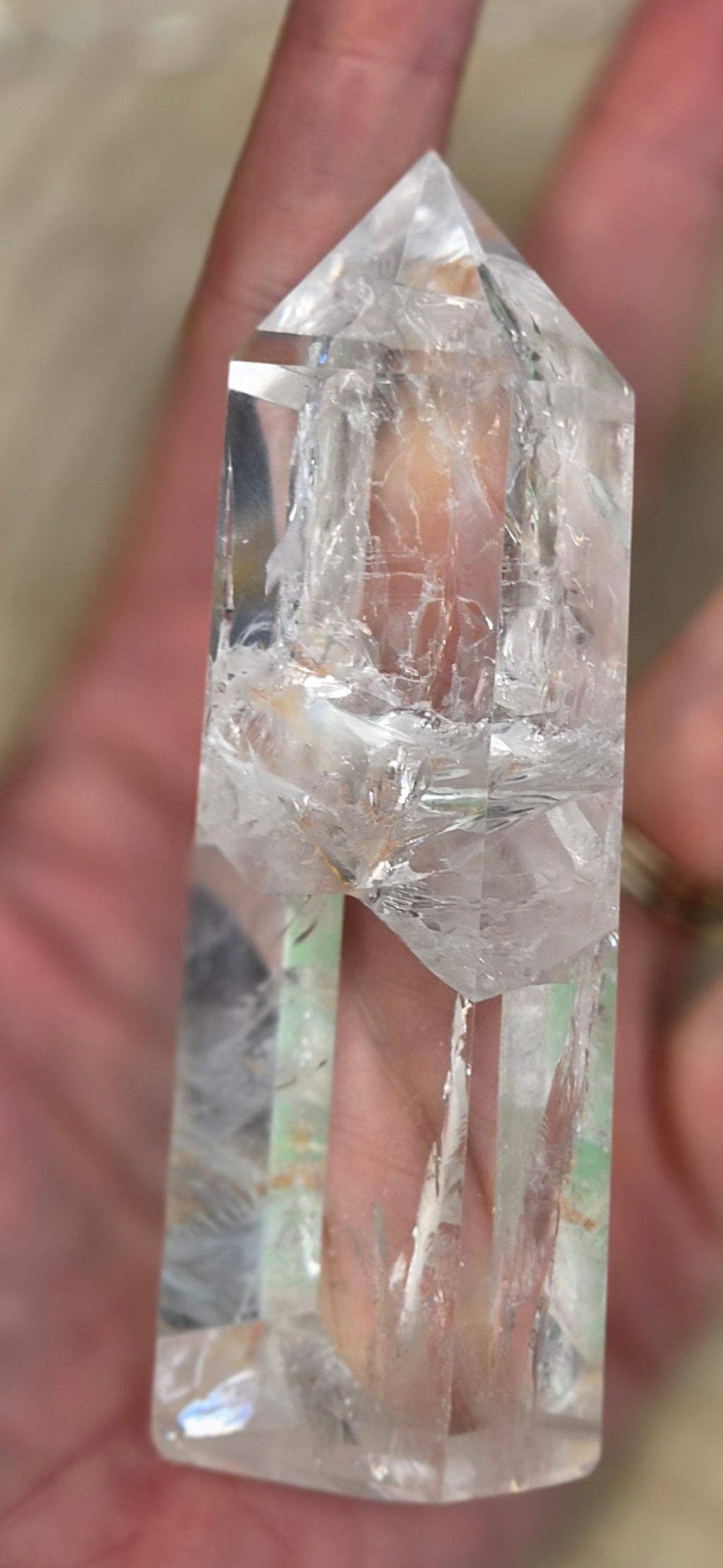 Punta de Cuarzo Transparente — Pieza de Altar (copia)