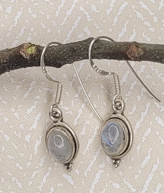 🌜Pendientes de Piedra Luna en Plata 925 – Intuición y Calma Interior