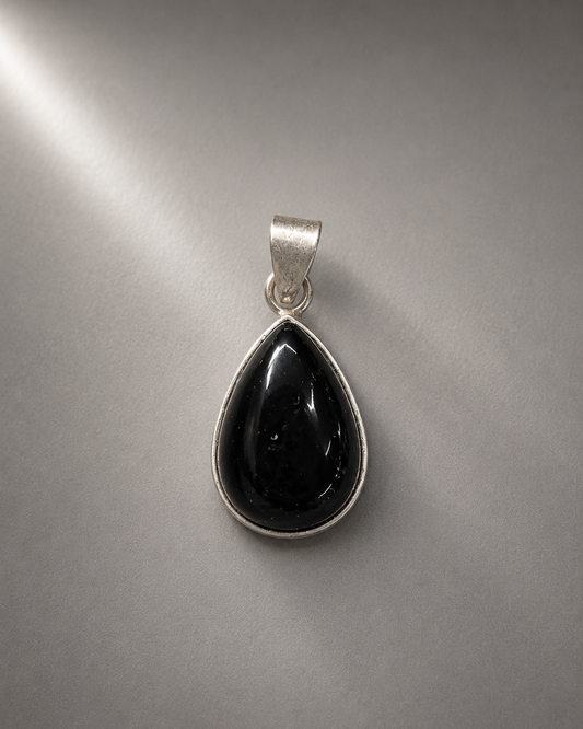 Colgante de Turmalina Negra en Plata de Ley 925