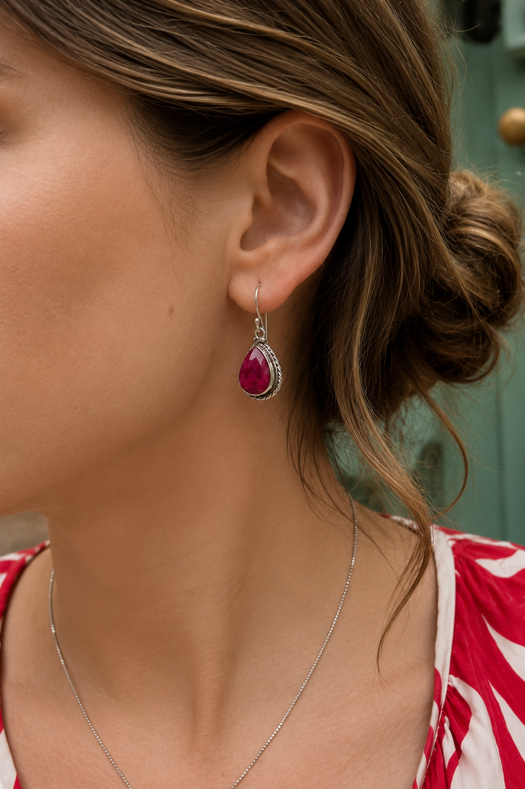 Pendientes de Rubí Natural en Forma de Lágrima en Plata de Ley 925