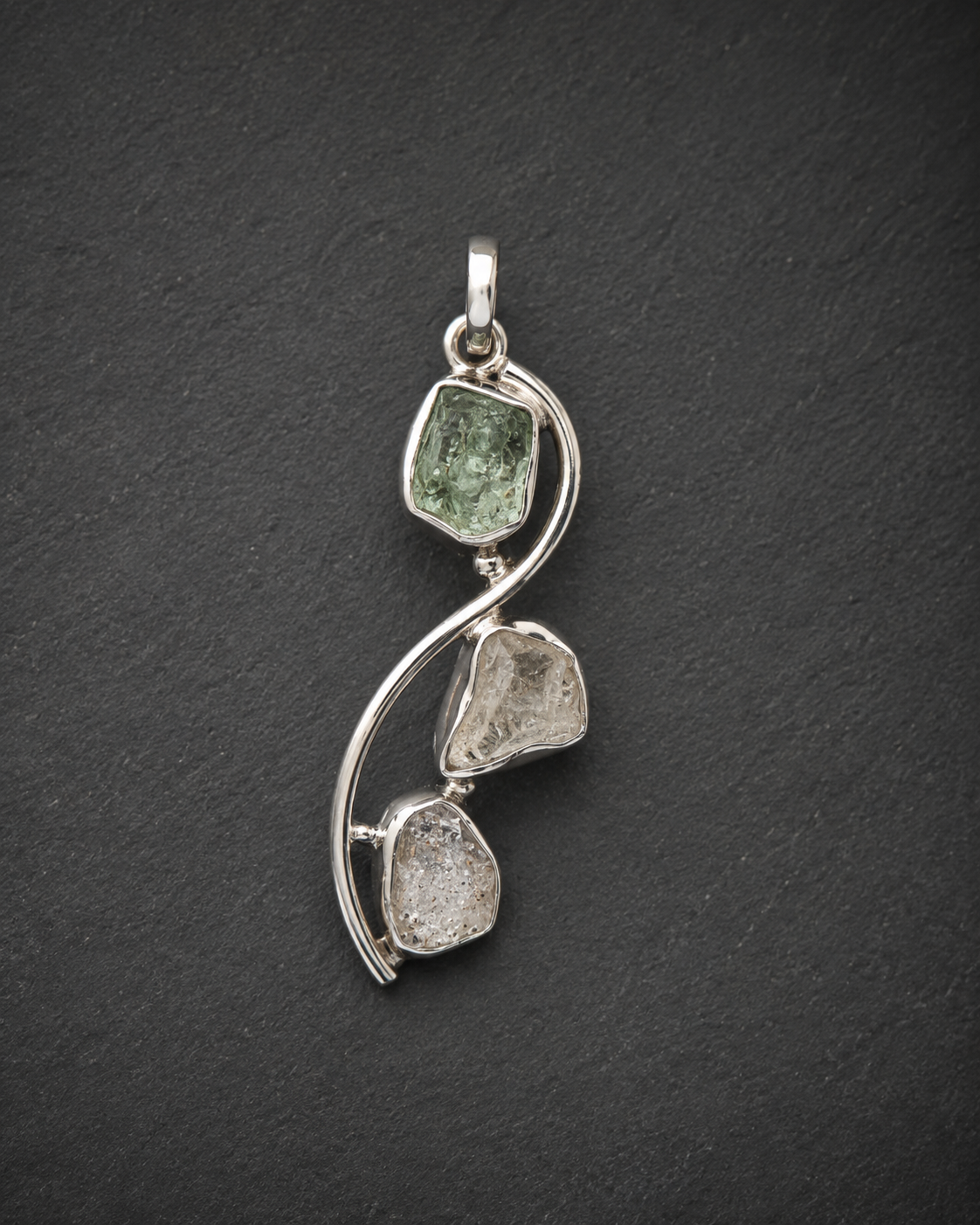 Colgante de Moldavita, Diamante Herkimer y Cristal del Líbano en Plata de Ley 925