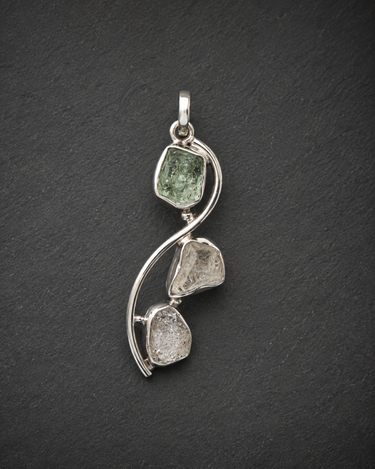 Colgante de Moldavita, Diamante Herkimer y Cristal del Líbano en Plata de Ley 925