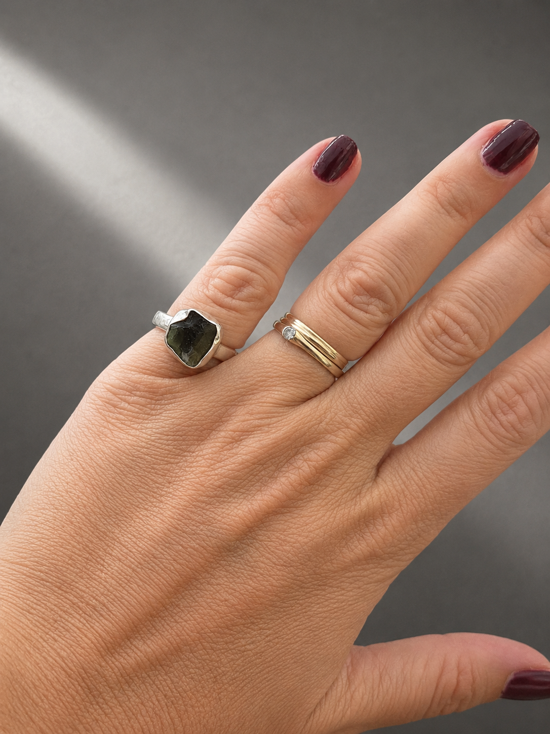 Anillo de Moldavita en Plata de Ley 925 · Talla 6 (EE. UU.) / Talla 12 (España)
