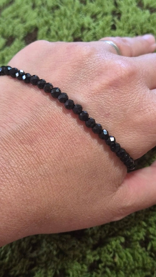 Pulsera Turmalina negra facetada 4mm