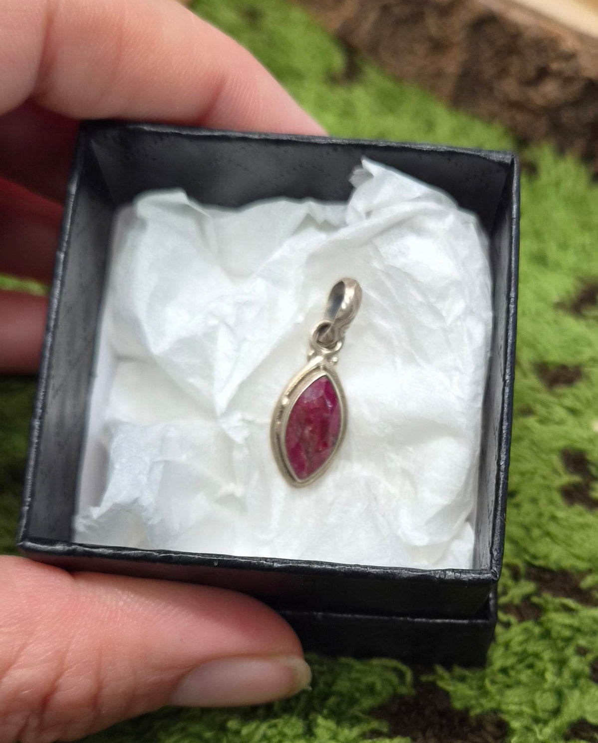 ❤️Colgante Rubí Gota de Fuego – Vitalidad y Fuerza Interior en Plata 925