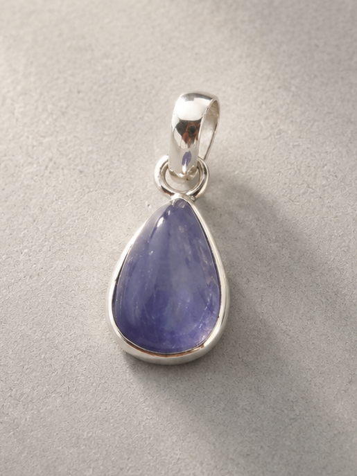 Colgante de Cianita Azul en Plata de Ley 925