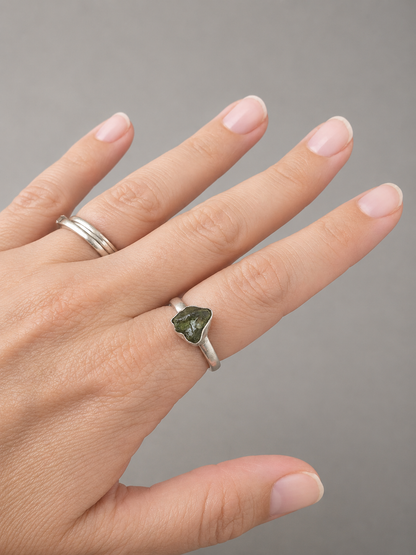 Moldavita · Anillo · Plata 925 · Talla 6