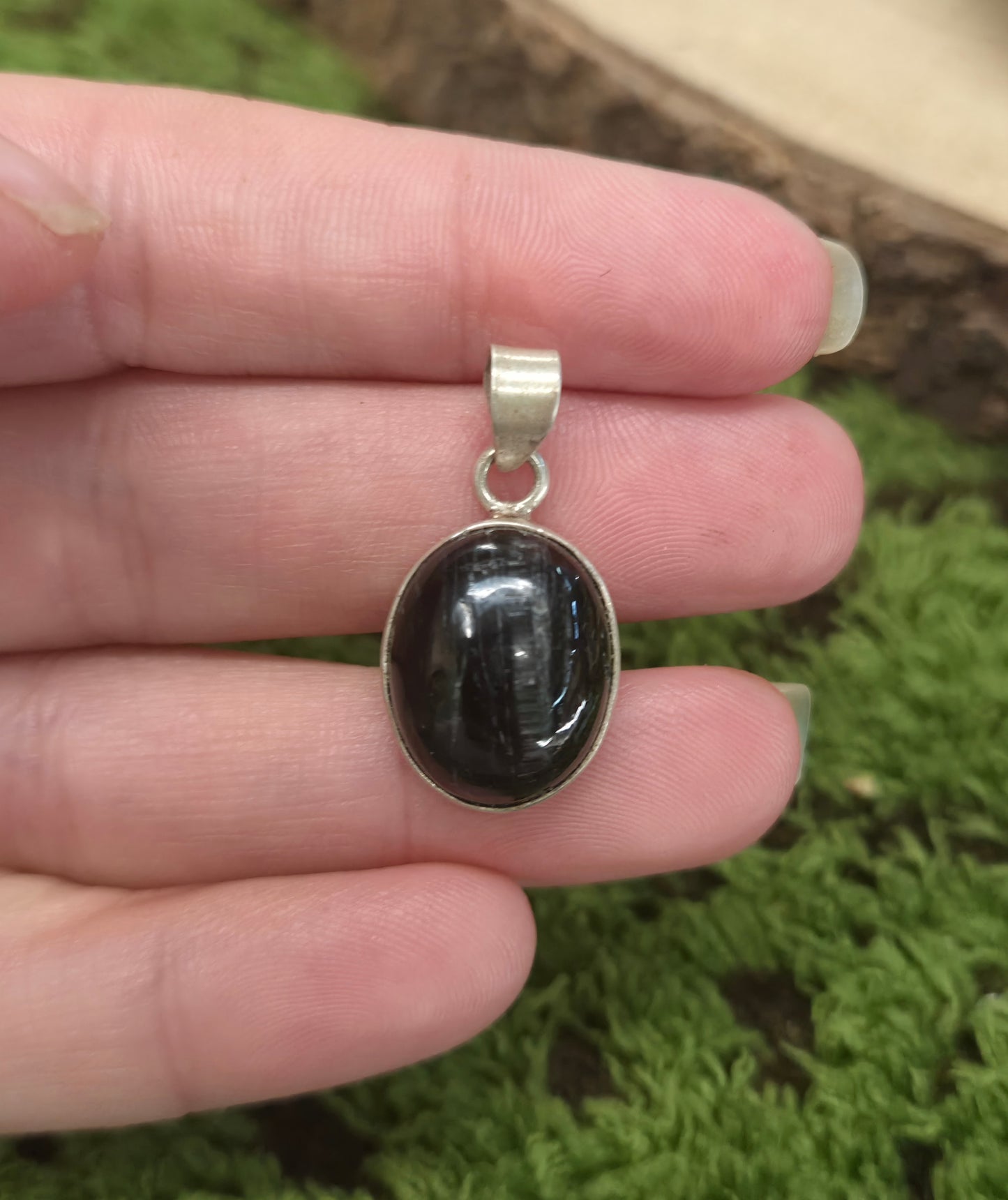 ⚡️Colgante Turmalina Negra Oval – Vuelve a Tu Centro
