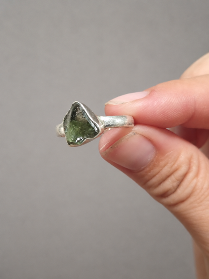 Moldavita · Anillo · Plata 925 · Talla 6