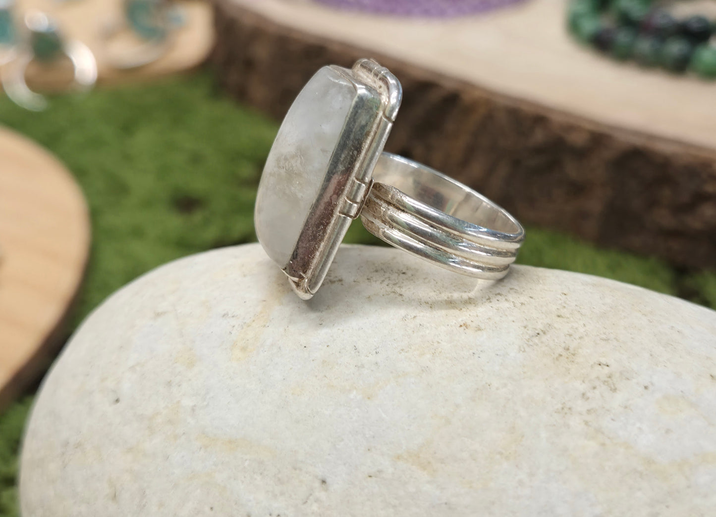 Anillo Lunar – Intuición y energía femenina en Plata 925