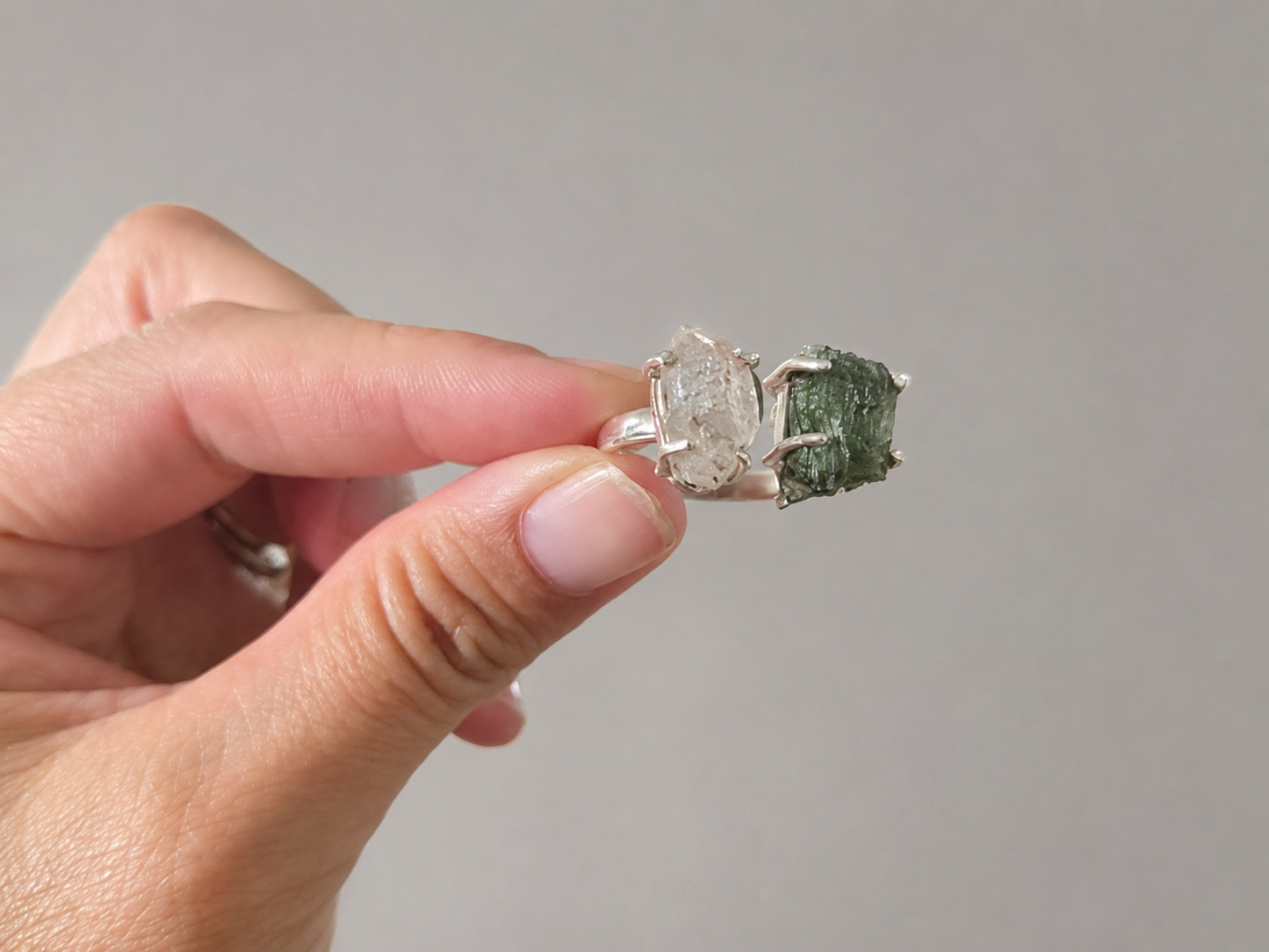Anillo "Consciencia Estelar" Moldavita con Herkimer Plata 925