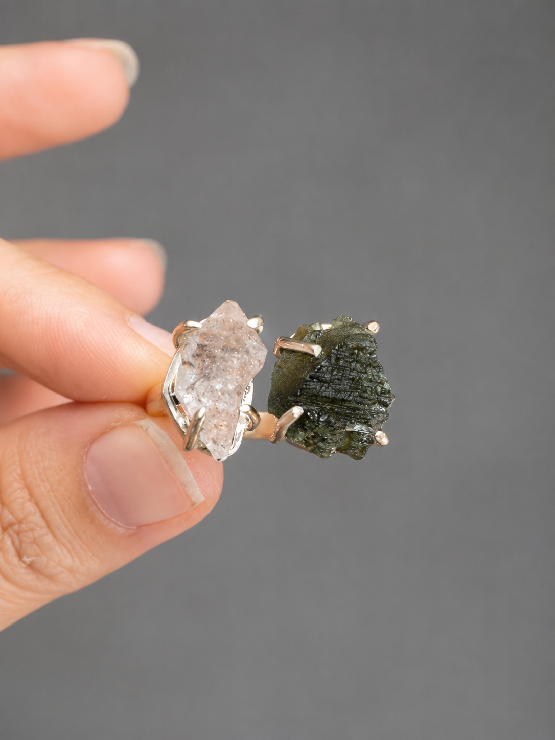ANILLO SALTO CUÁNTICO
Moldavita y Herkimer Ajustable