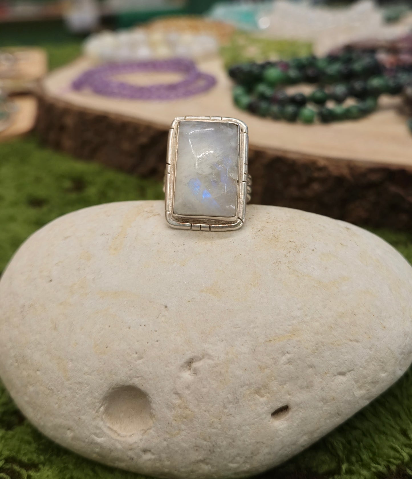 Anillo Lunar – Intuición y energía femenina en Plata 925