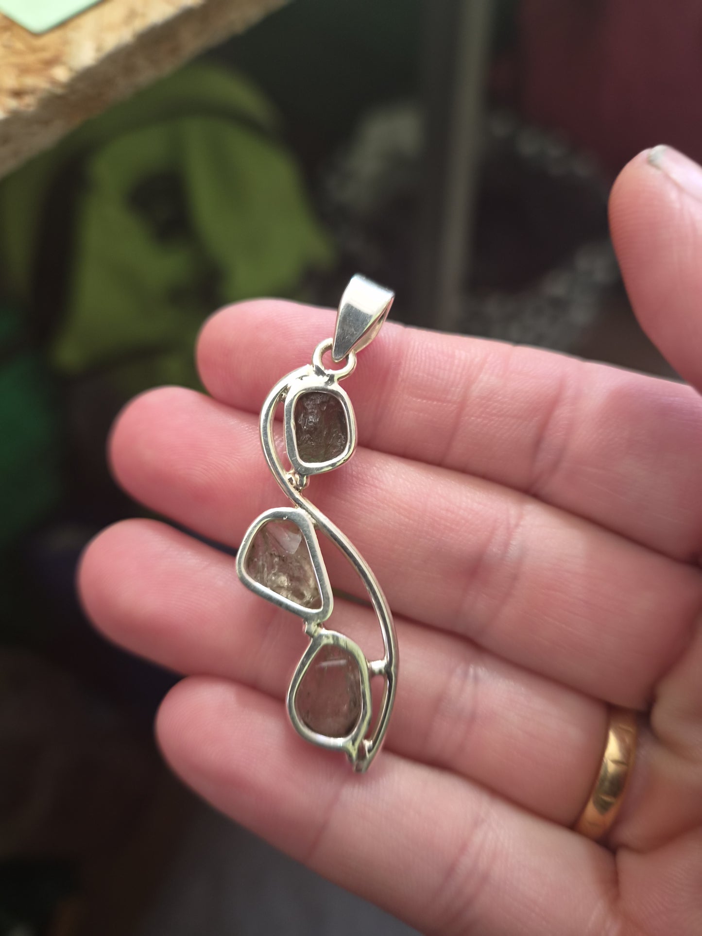 Colgante de Moldavita, Diamante Herkimer y Cristal del Líbano en Plata de Ley 925