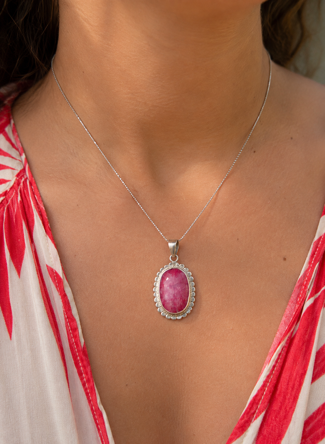 Rubí · Colgante Fuerza y Presencia · Plata 925
