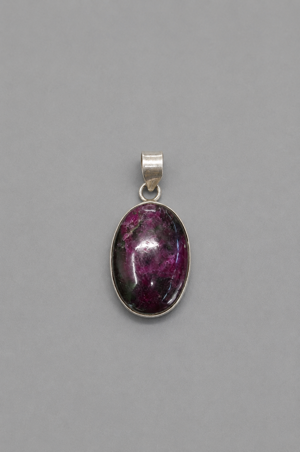 Colgante de Rubí con Zoisita en Plata de Ley 925