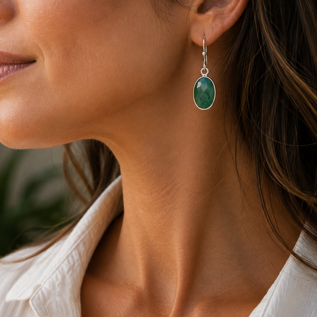 Pendientes Corindón Verde — Tu corazón sabe plata 925
