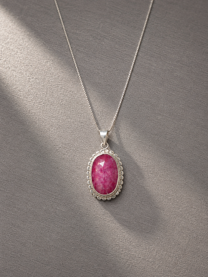 Rubí · Colgante Fuerza y Presencia · Plata 925