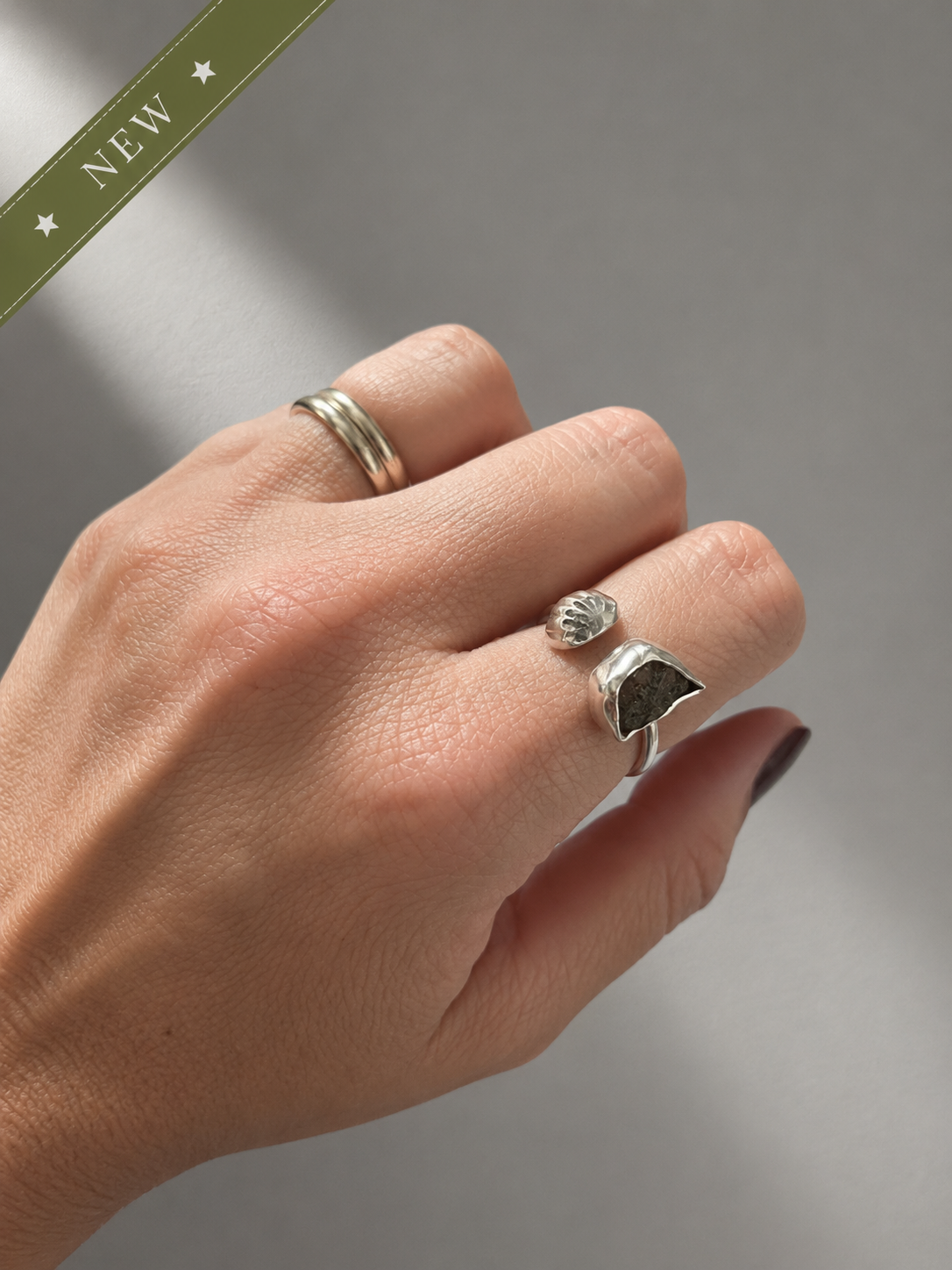 Anillo Adaptable de Moldavita en Plata de Ley 925
