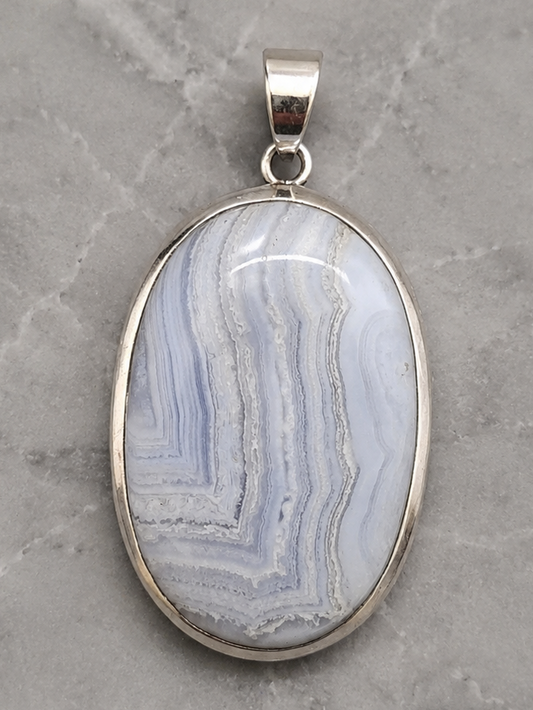 Colgante de Calcedonia Natural en Plata de Ley 925