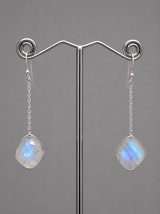 Pendientes Largos Facetados de Piedra Luna Natural en Plata de Ley 925