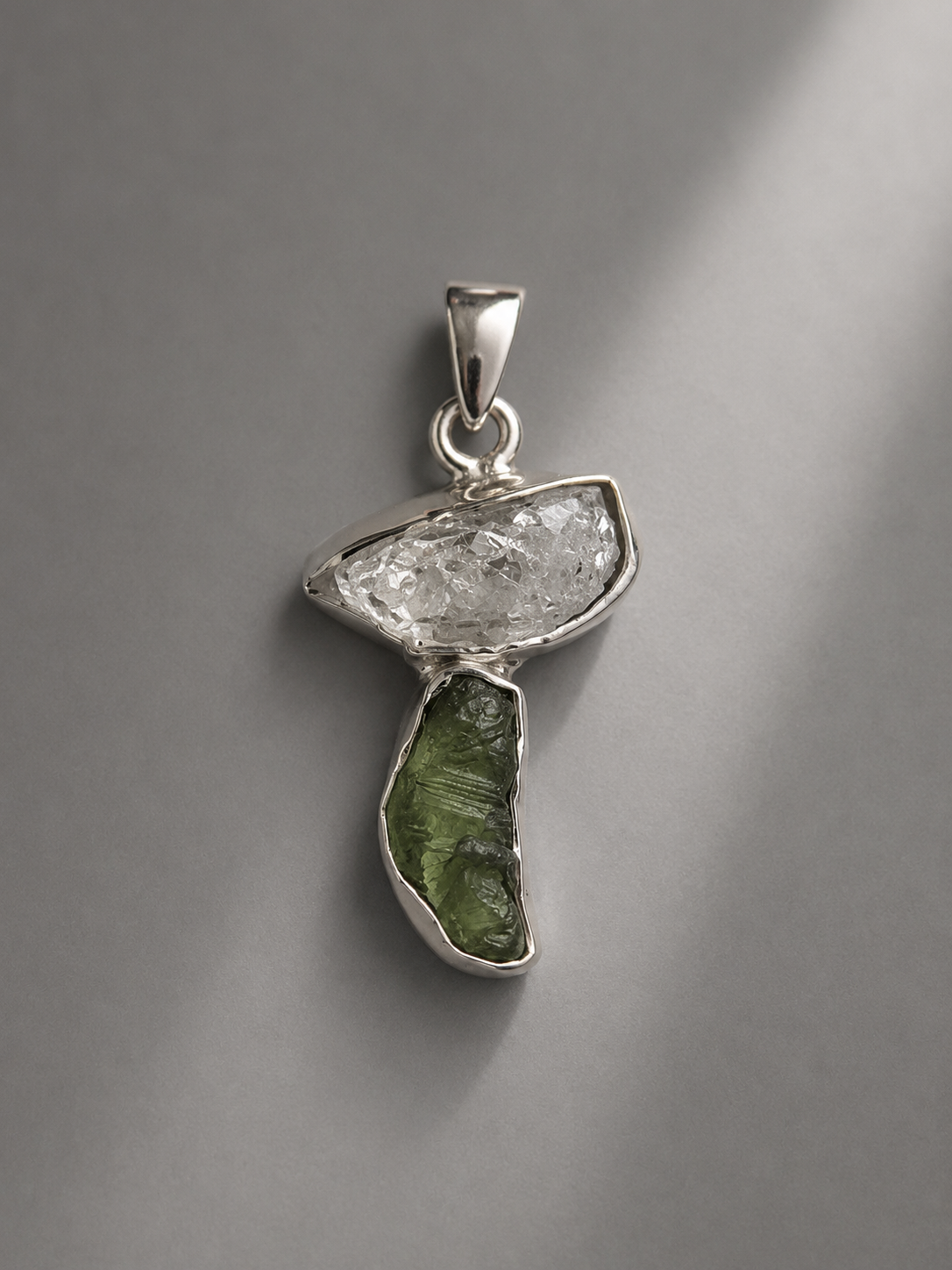 Moldavita y Herkimer · Colgante El Encuentro · Plata 925