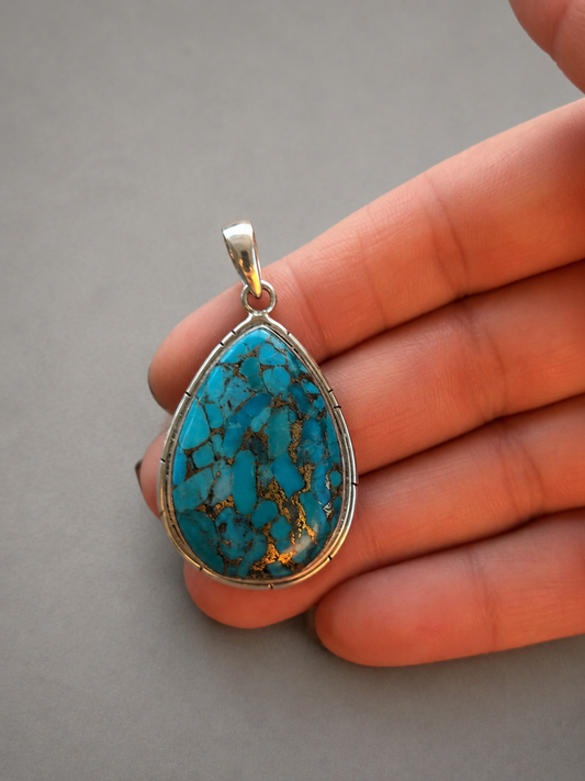 Colgante Oval de Turquesa con Pirita en Plata de Ley 925