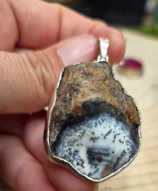 Colgante Merlinita Tallada · Magia de Origen · Plata 925